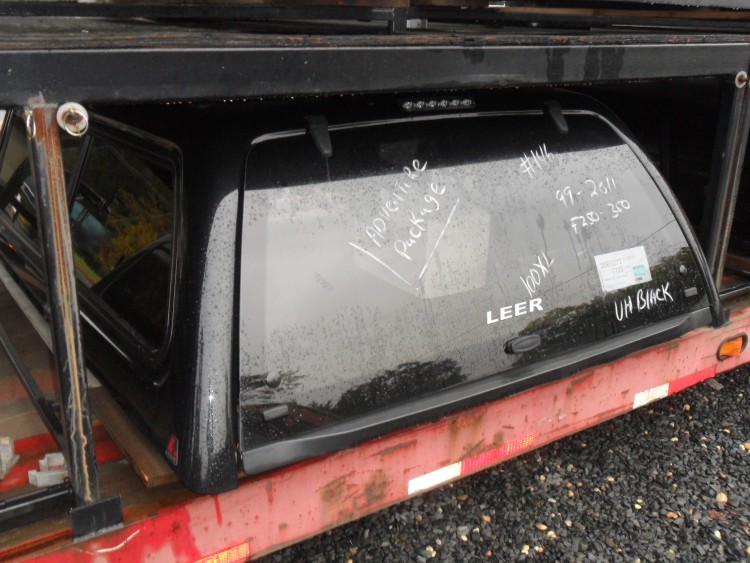 Leer 100 XL Ford super duty short bed 146 Truck Caps Truck Caps